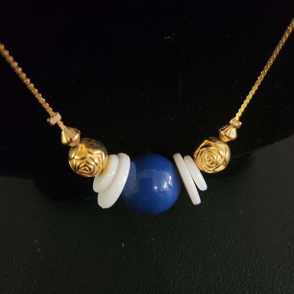 Vintage Style Long Beaded Necklace in Blue White Gold Made in Korea - Picture 7 of 8